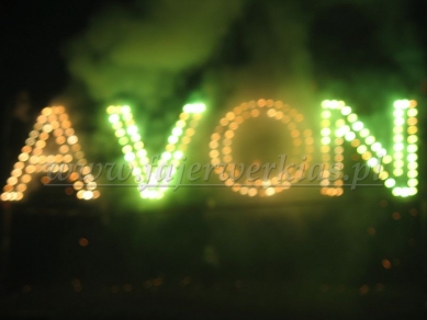 Pirotechniczny napis świetlny AVON